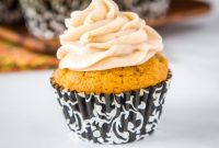 Pumpkin Spice Cupcakes with Cream Cheese Frosting Recipe