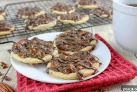 Pecan Pie Cookies Recipe — Chewy, Caramelized Pecan Cookies