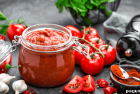 How Long Does Homemade Tomato Sauce Last?