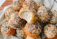 Everything Bagel Bites Recipe: Crunchy Mini Bagel Snacks