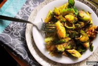 Crispy Air Fryer Brussels Sprouts with Bacon and Balsamic Glaze