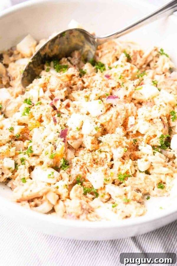 Quick Canned Salmon Salad Recipe for Weeknight Meals 8 This canned salmon salad recipe is done in 10 minutes. It is so easy to make and you can serve it on toast, crackers or bread.