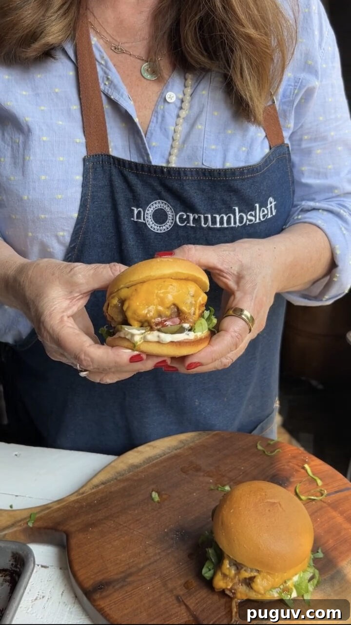 Juicy Cheeseburger Sliders Recipe That Tops the Rest 2 Cheeseburger sliders