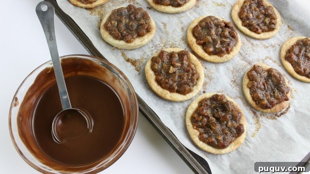 Pecan Pie Cookies Recipe — Chewy, Caramelized Pecan Cookies 7 melted chocolate and cookies