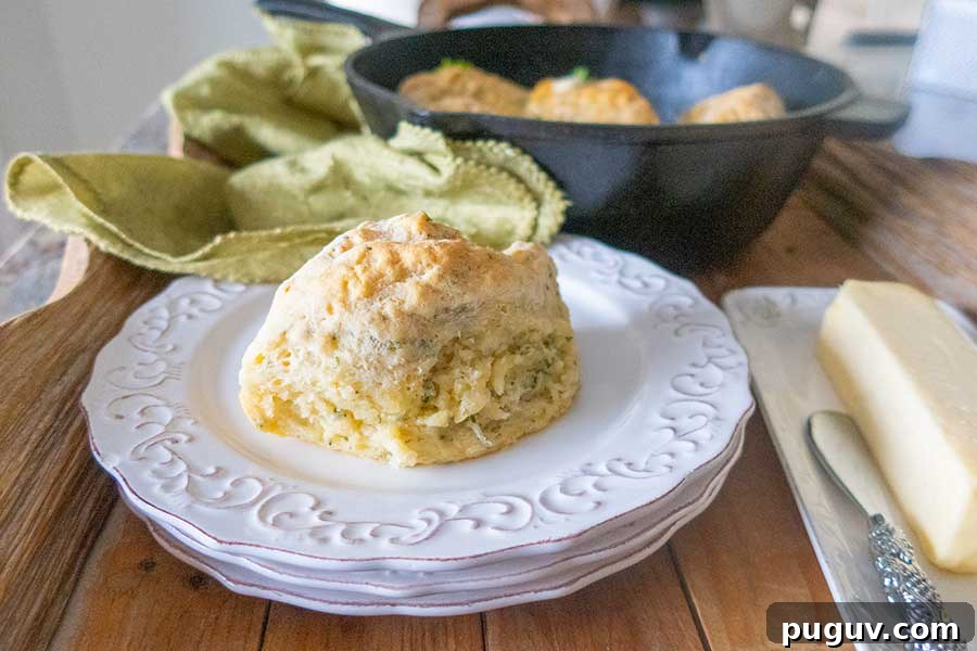 Top Gluten-Free Rolls & Buns: Soft, Fluffy Recipes You’ll Love 4 gluten free soft fluffy potato pan rolll on a plate