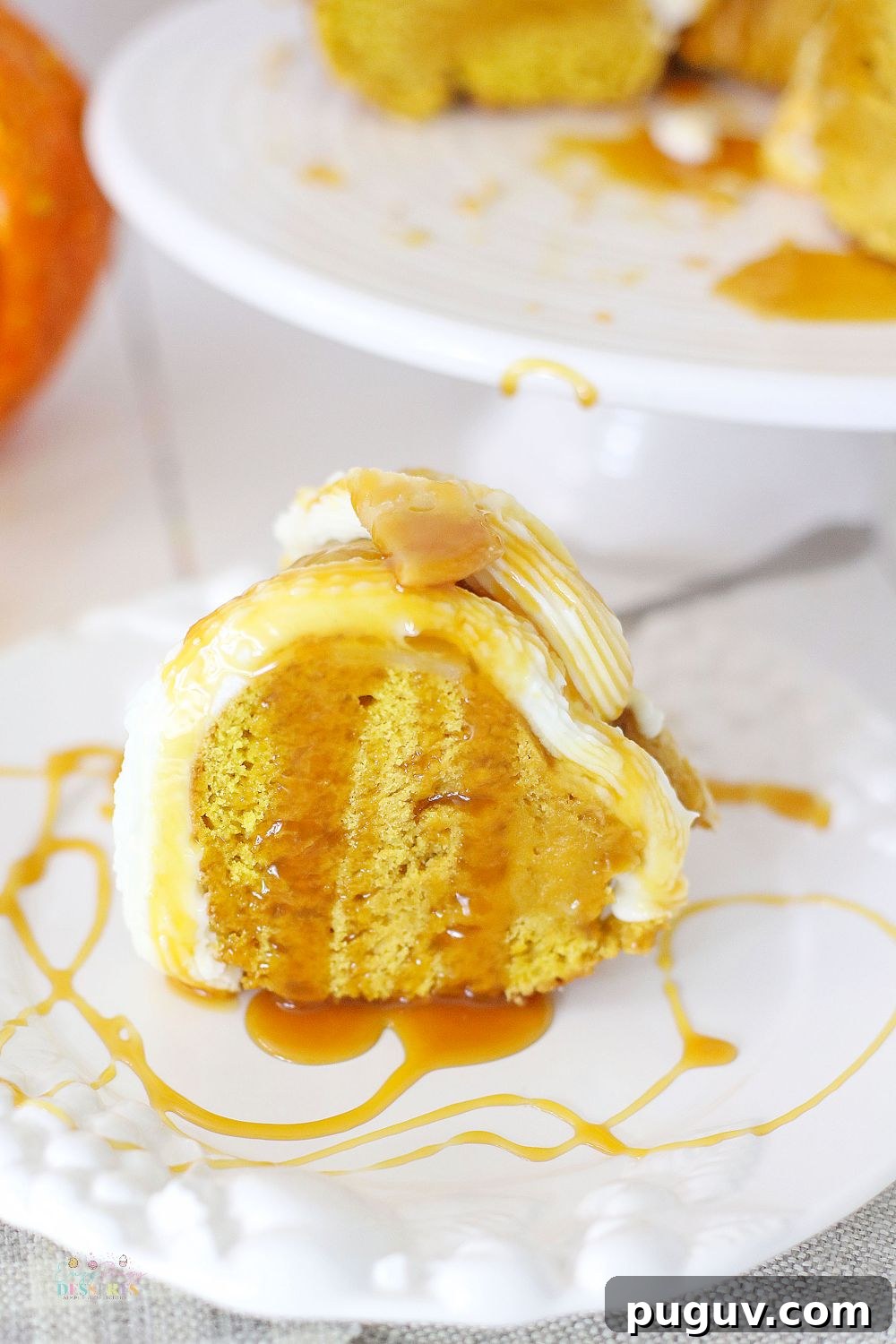 Fresh Pumpkin Bundt Cake with Creamy Buttercream Frosting 4 img 2677 3