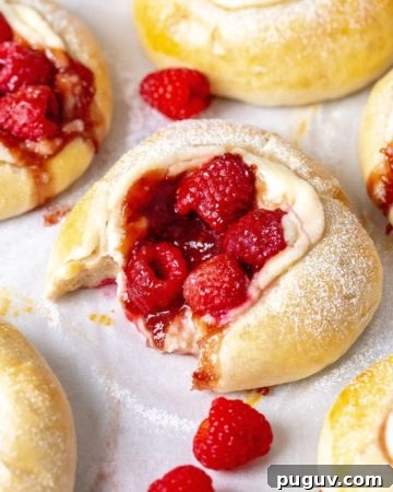 Raspberry cream cheese buns