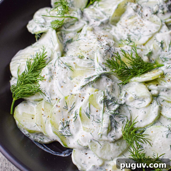 Polish cucumber salad (Mizeria)