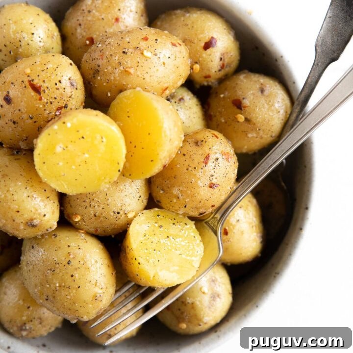Garlic butter boiled potatoes