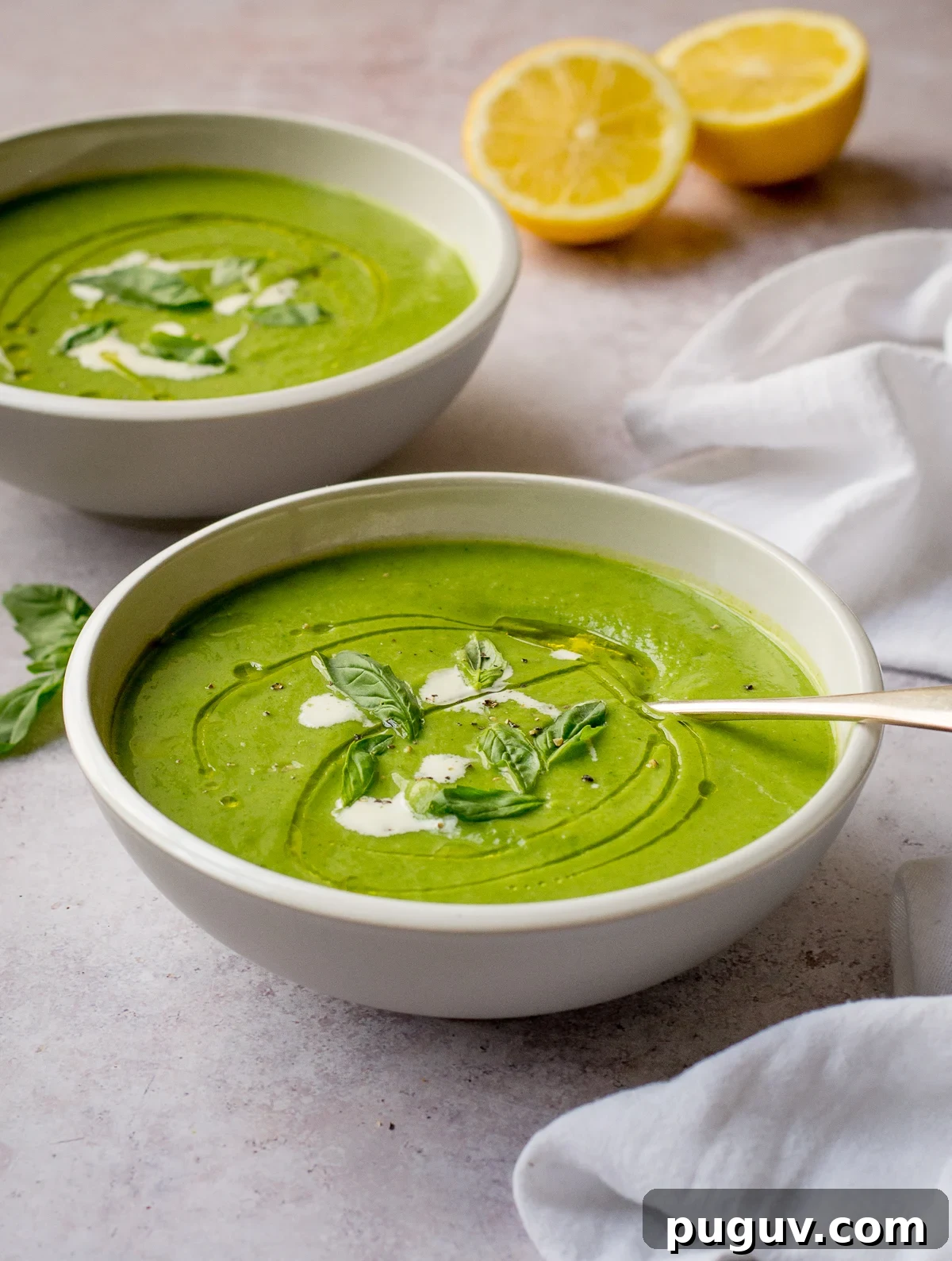 Creamy Broccoli and Pea Soup Recipe for Quick Weeknight Meals 6 broccoli soup with peas