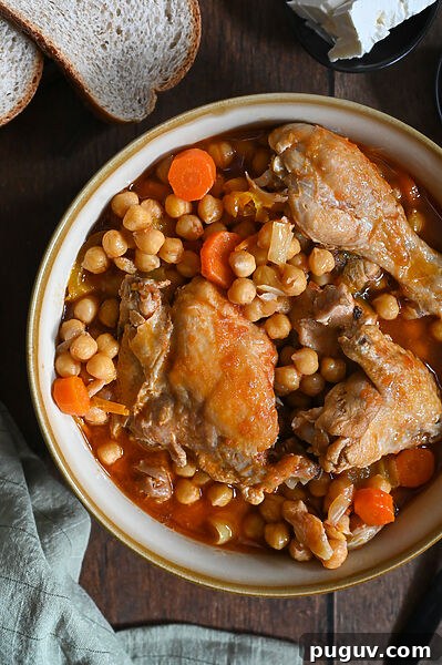 Greek chicken with chickpeas (Kota me revithia kokkinista)