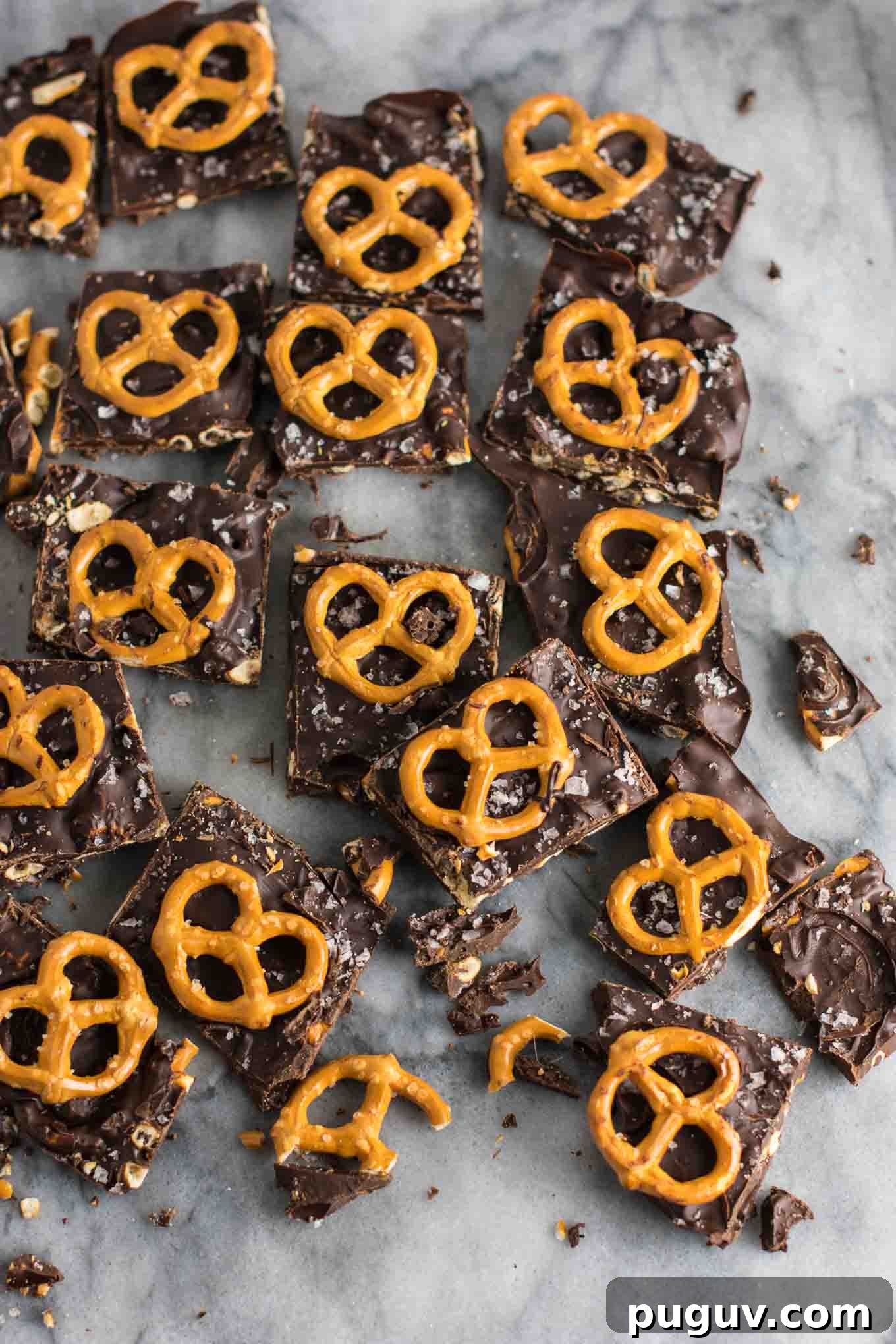 Vegan Dark Chocolate Sea Salt Pretzel Bark Recipe 7 Vegan Chocolate Sea Salt Pretzel Bark Recipe (gluten free.) An indulgent healthy dessert that is so addicting! #vegan #veganpretzelbark #dessert #chocolate #healthy #vegandessert