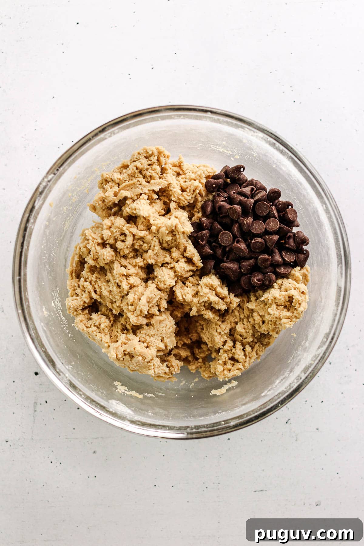 Oreo Chocolate Chip Cookie Recipe — Crispy, Chewy Treats 9 Adding chocolate chips