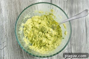 This is a picture of the ingredients in a bowl after being smashed.
